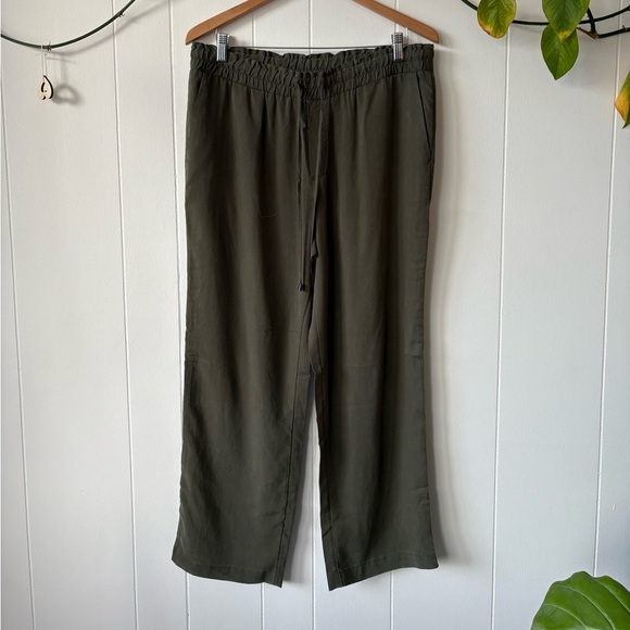 BNWT Esprit Dark Green Khaki Relaxed Fit Pants | Size 10 - Picture 1 of 4
